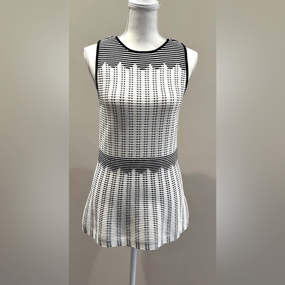 WHBM White & Black Sleeveless Peplum Top